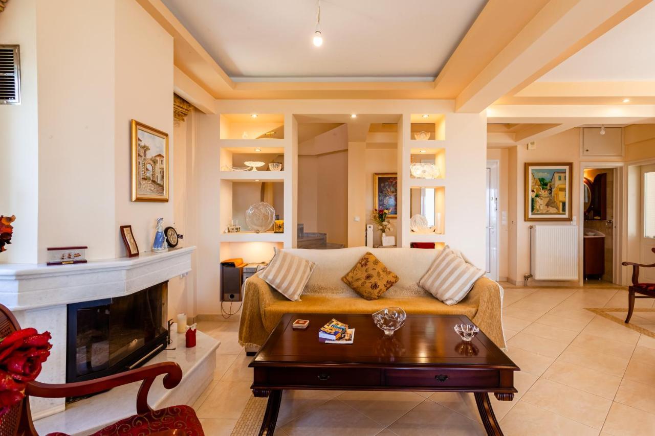 Verga Majestic Sunsets - Elegant & Secluded Retreat Kalamata Dış mekan fotoğraf