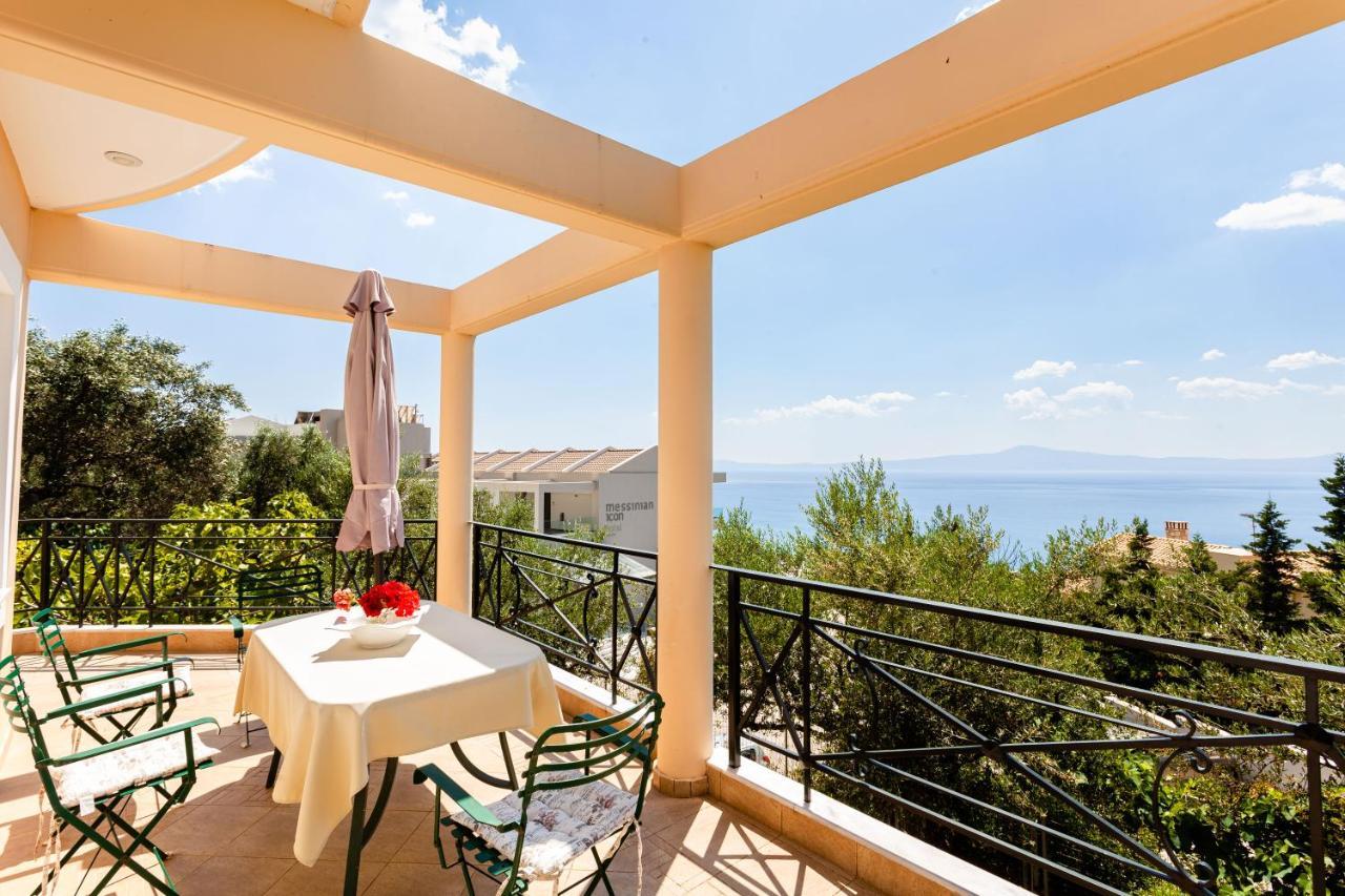 Verga Majestic Sunsets - Elegant & Secluded Retreat Kalamata Dış mekan fotoğraf