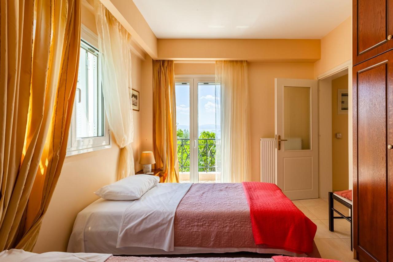 Verga Majestic Sunsets - Elegant & Secluded Retreat Kalamata Dış mekan fotoğraf