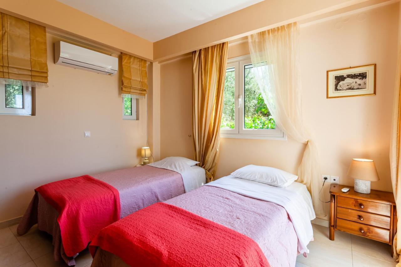 Verga Majestic Sunsets - Elegant & Secluded Retreat Kalamata Dış mekan fotoğraf