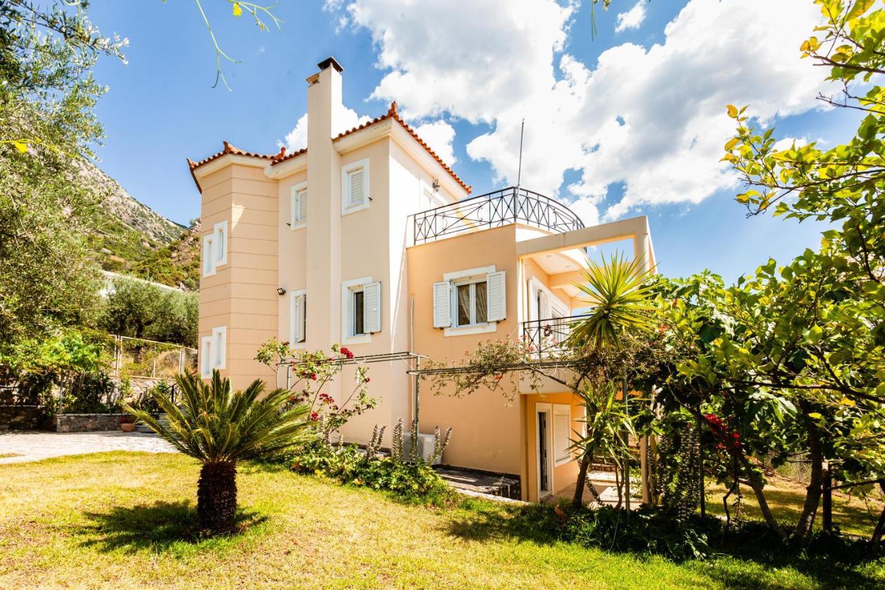 Verga Majestic Sunsets - Elegant & Secluded Retreat Kalamata Dış mekan fotoğraf